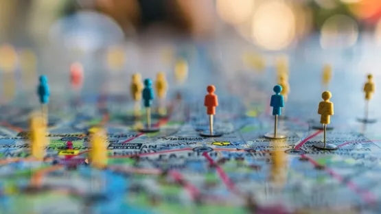 Mappa con dei pin a forma di omino