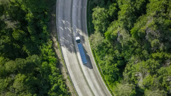 Vista di un camion dall'alto